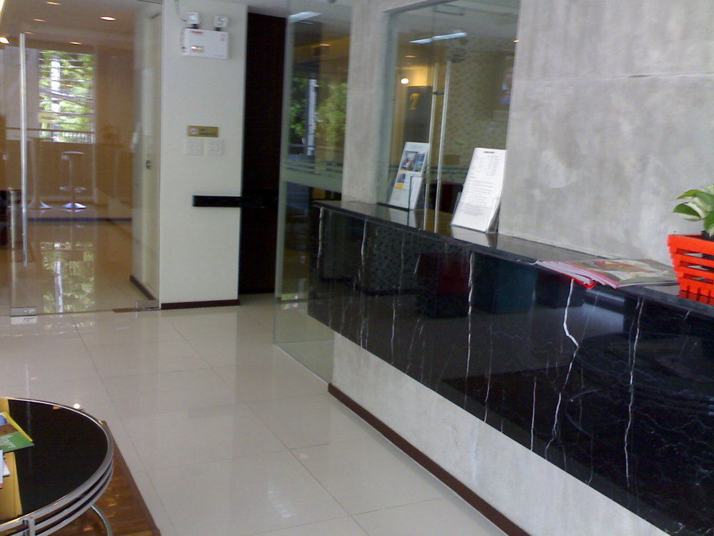 Silom Lofts Bangkok Exterior foto