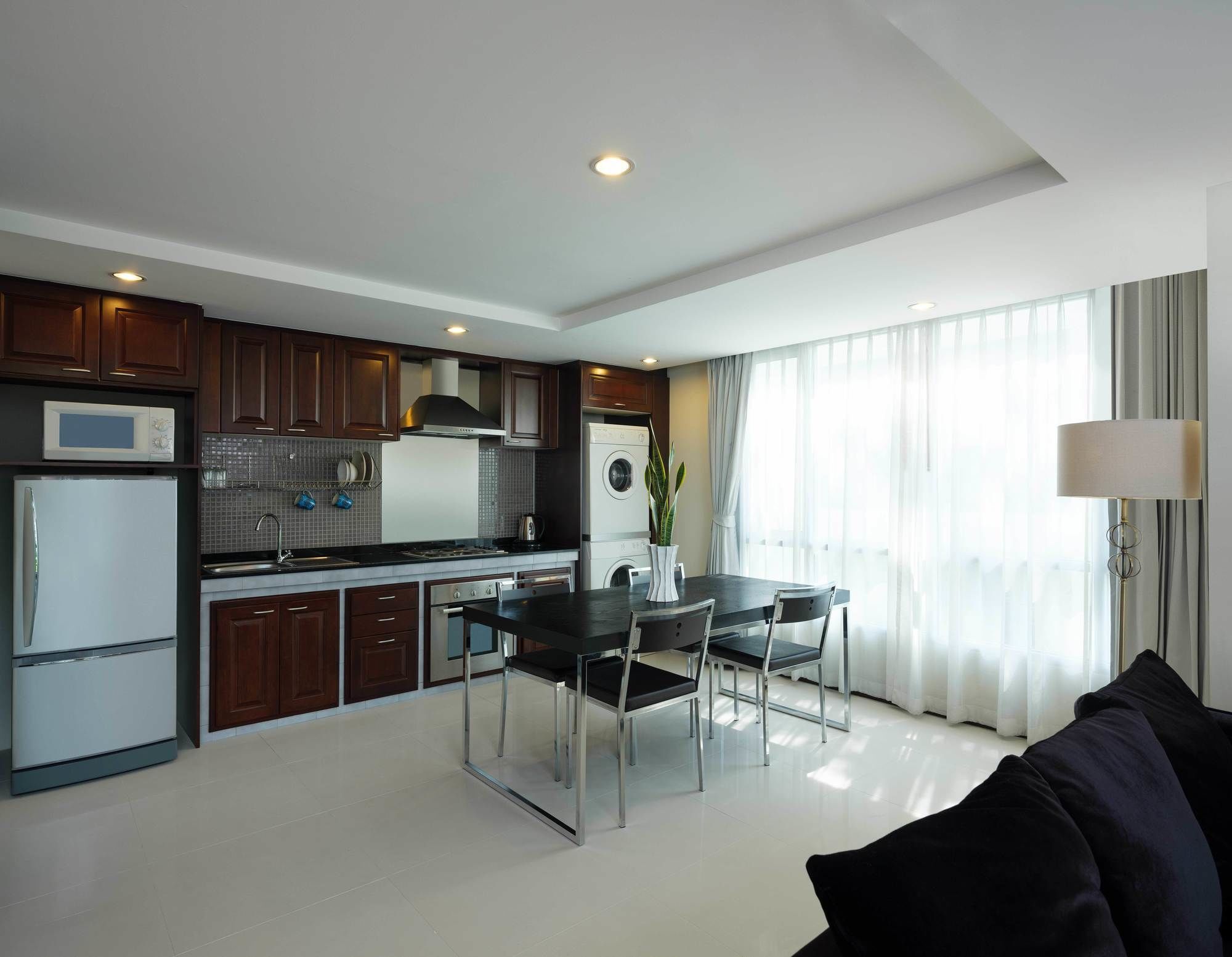 Silom Lofts Bangkok Exterior foto